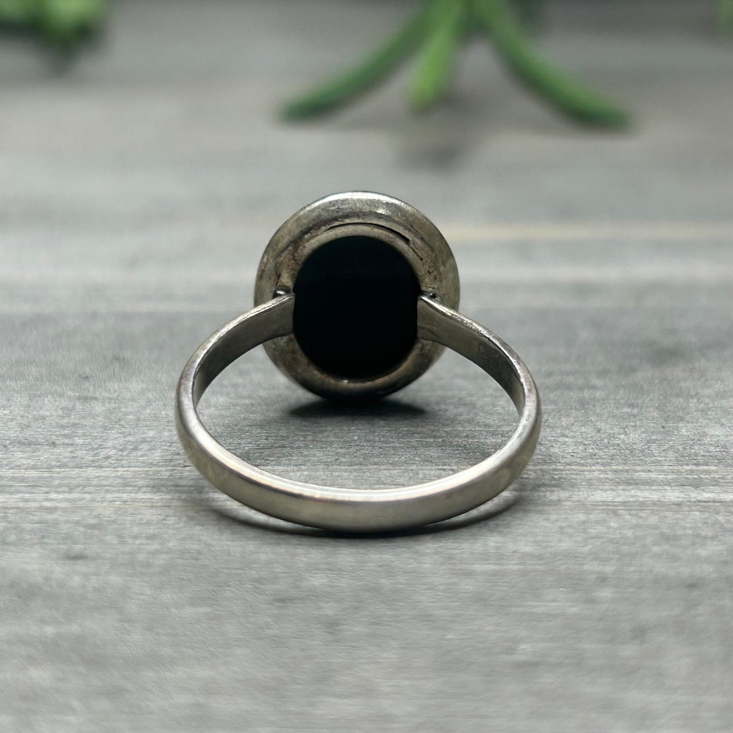 obsidian ring (sz 7)