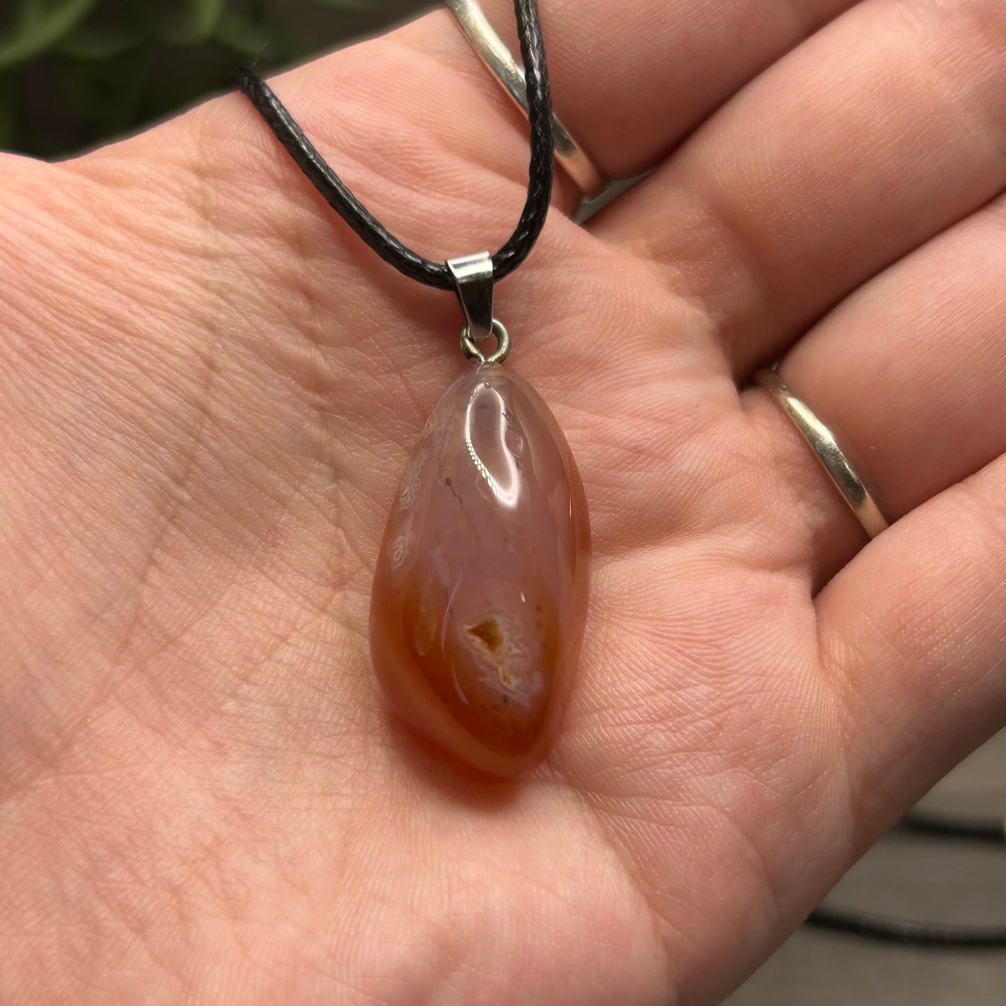 tumble necklace