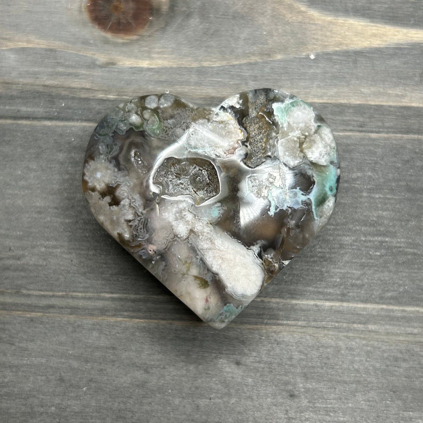 black flower agate heart