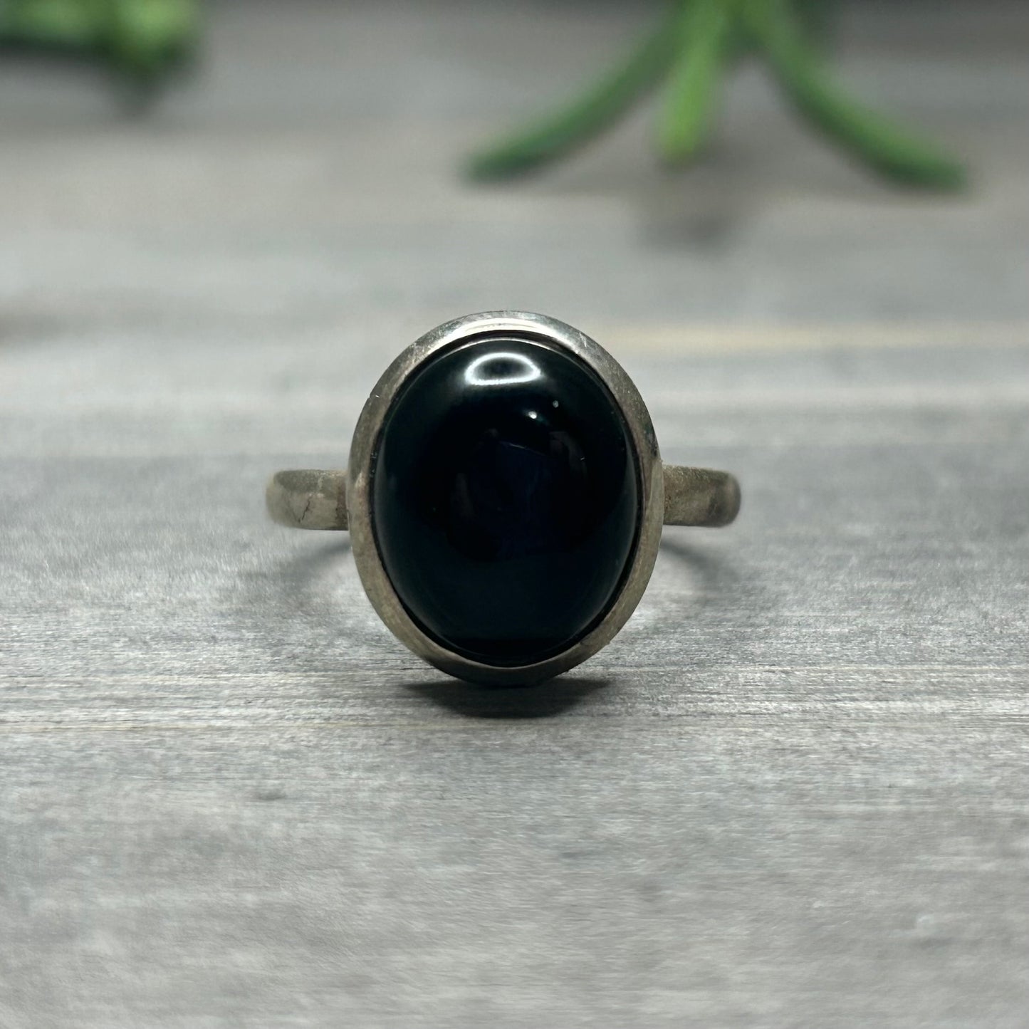 obsidian ring (sz 7)