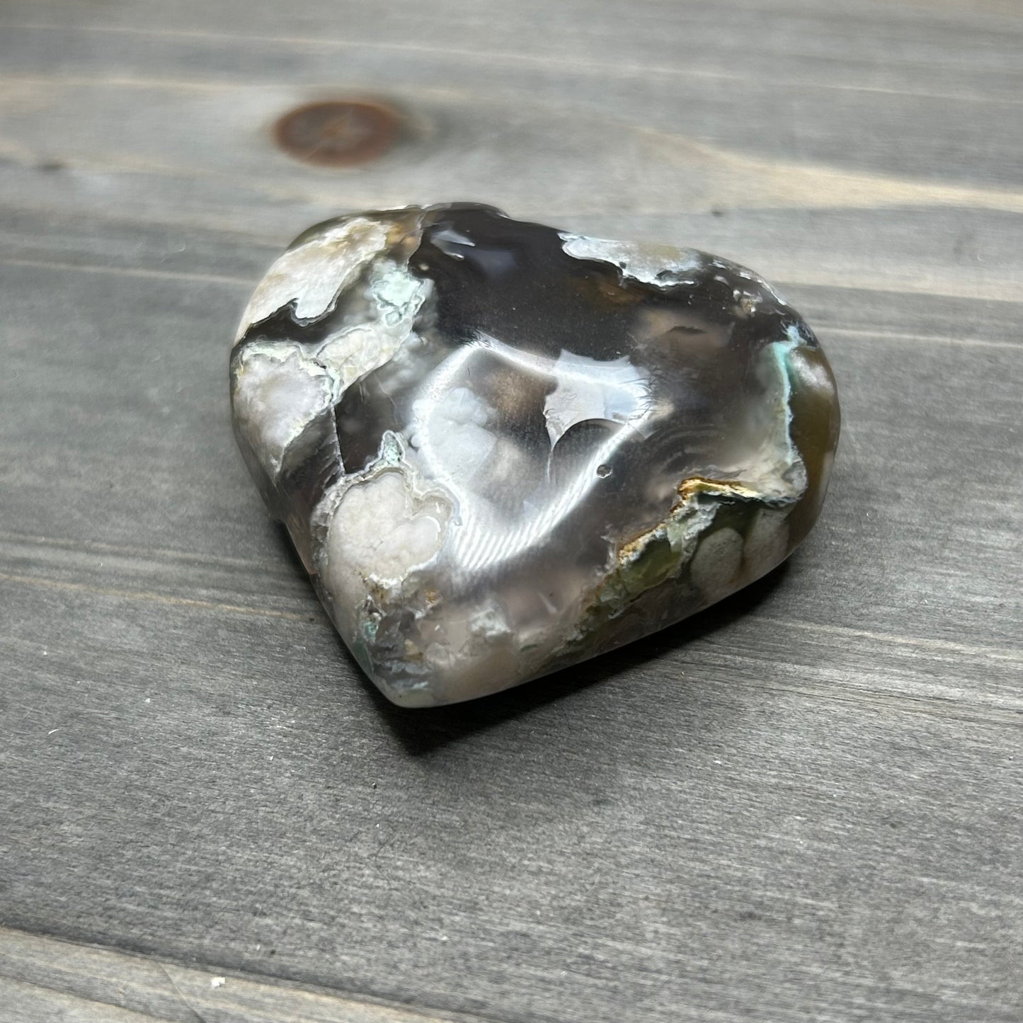 black flower agate heart