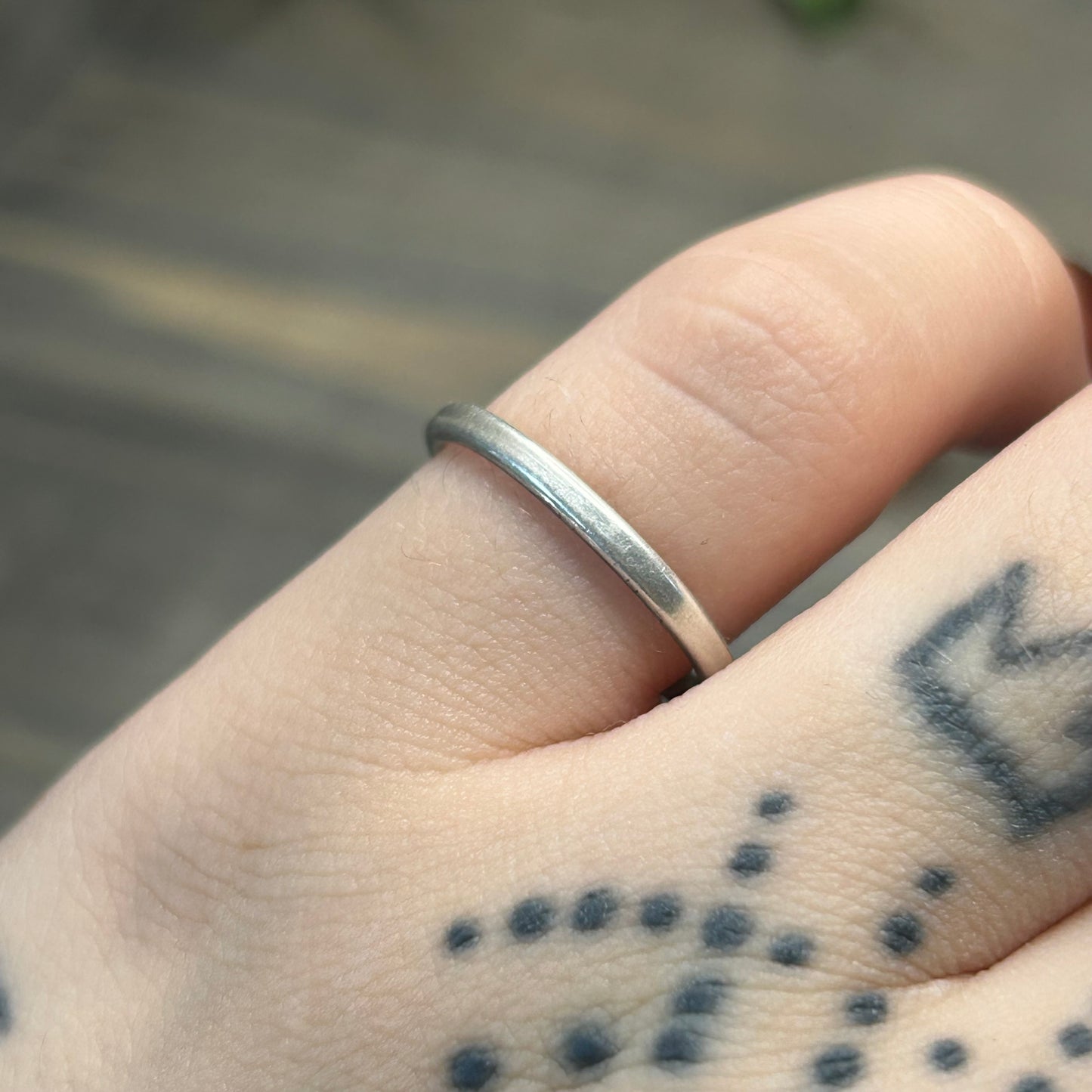 dainty silver stacker ring (sz 6)