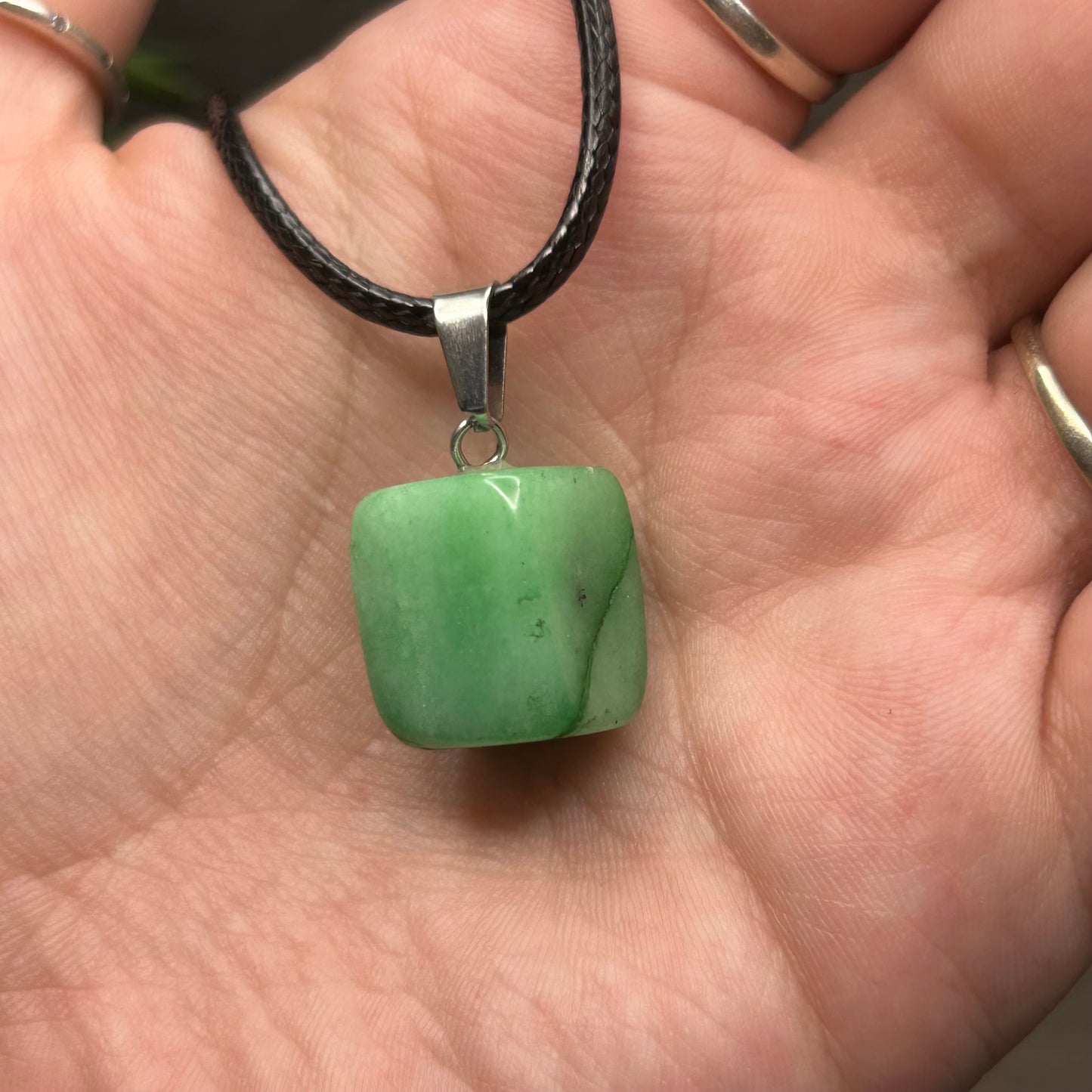 tumble necklace