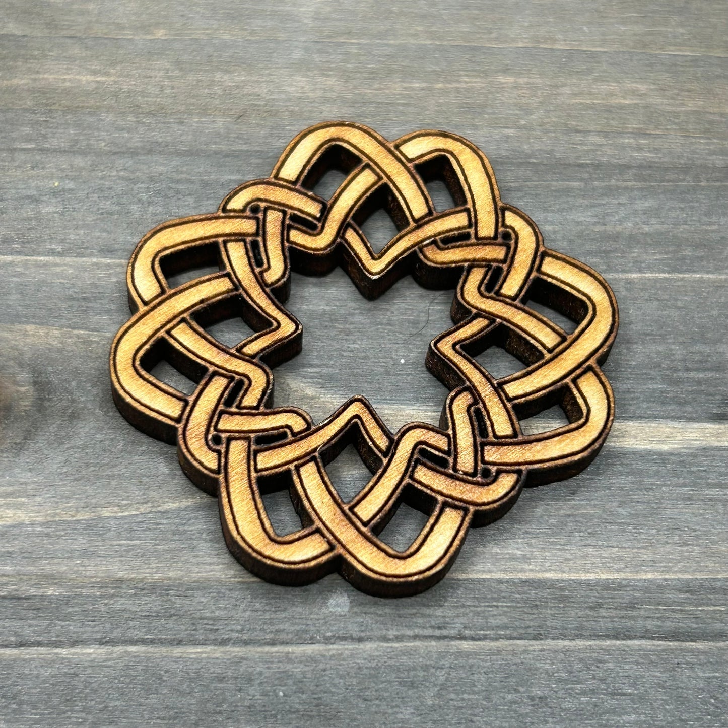 wooden link sphere stand