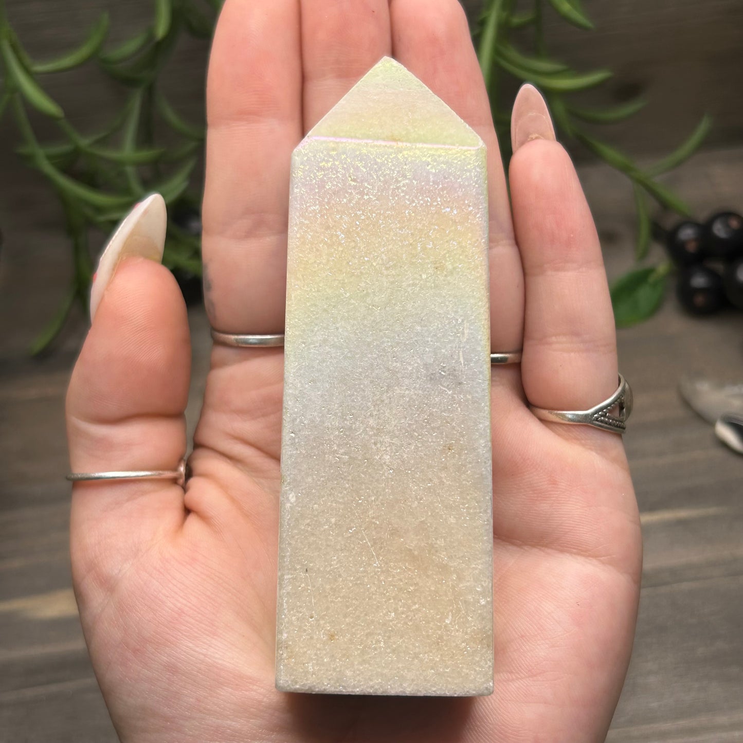 aura white jade tower