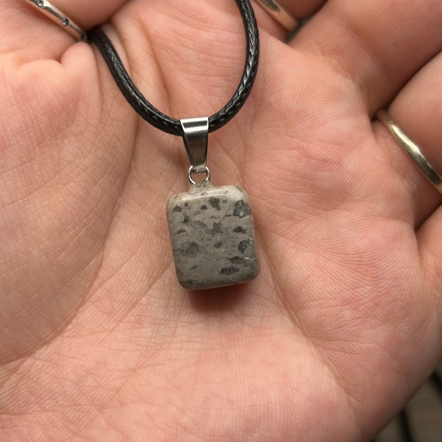 tumble necklace