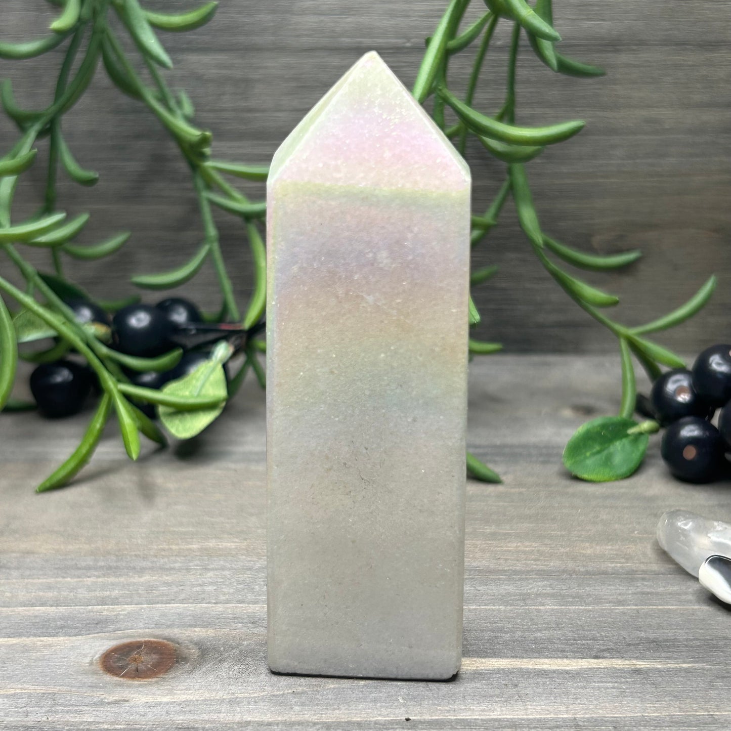 aura white jade tower
