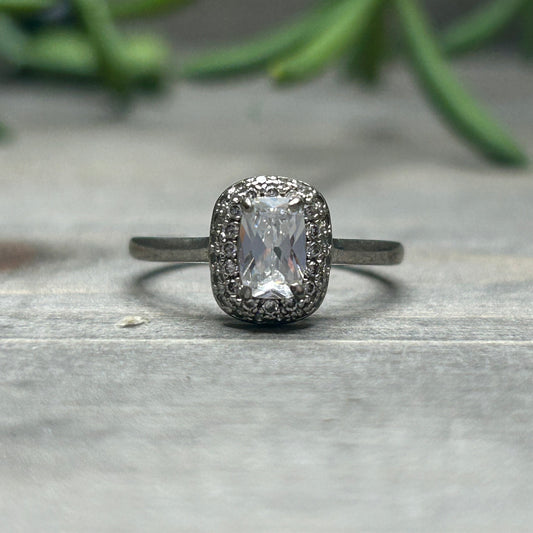 double halo CZ ring (sz 5)