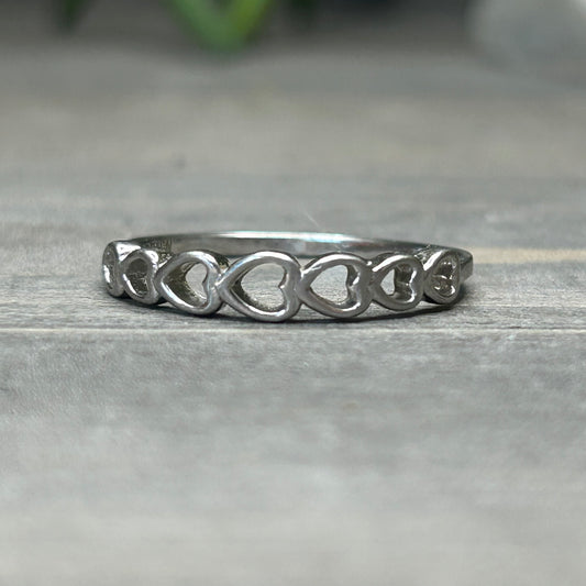 heart chain ring (sz 6)