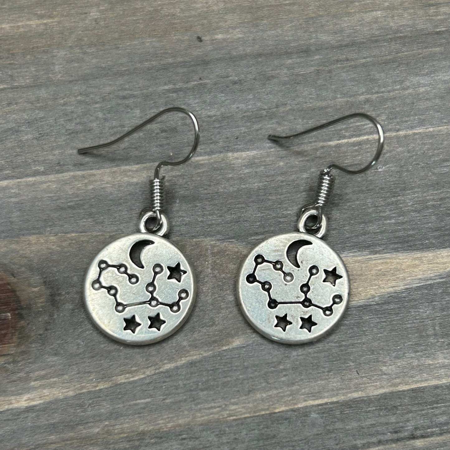 virgo constellation dangles