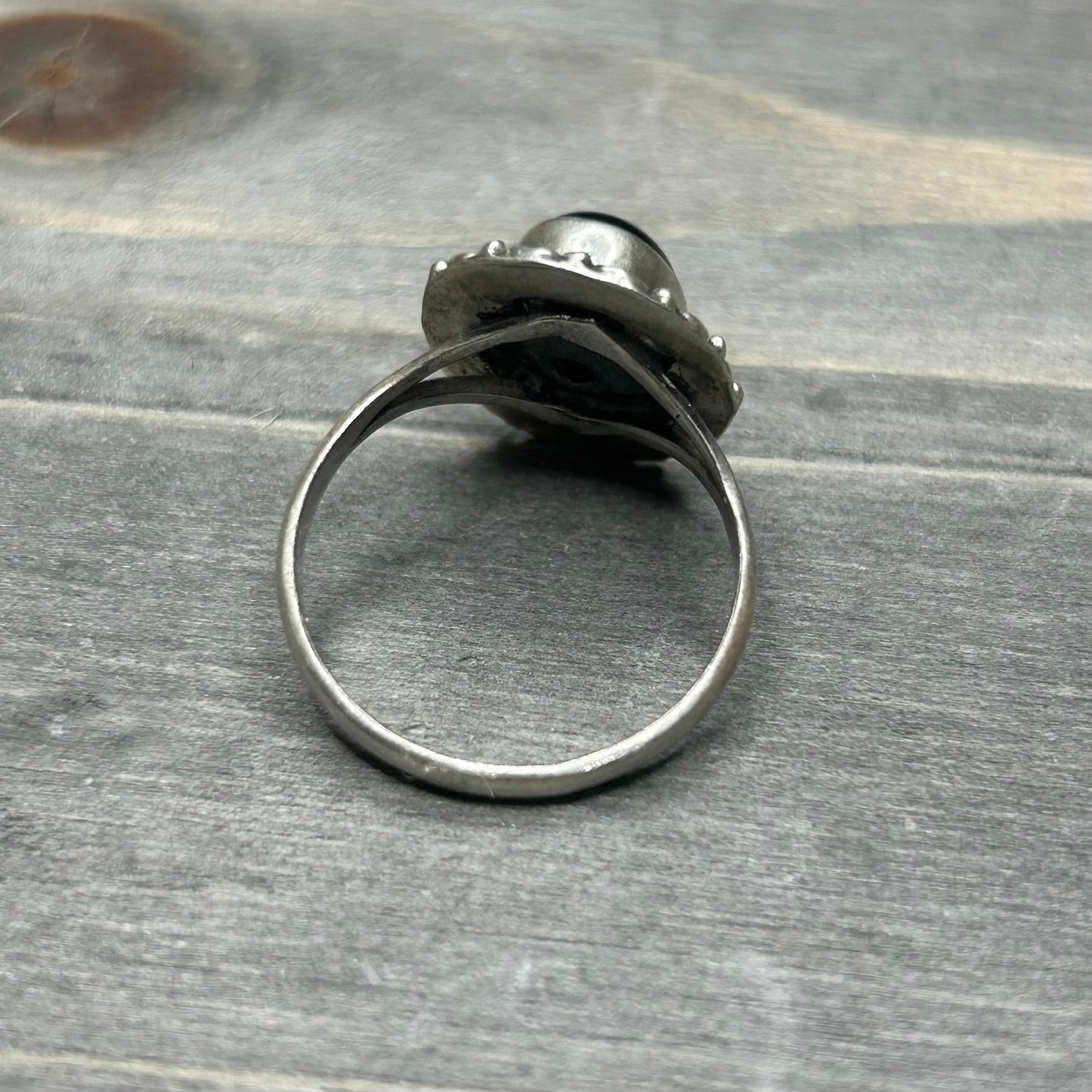 obsidian flower ring (sz 7)