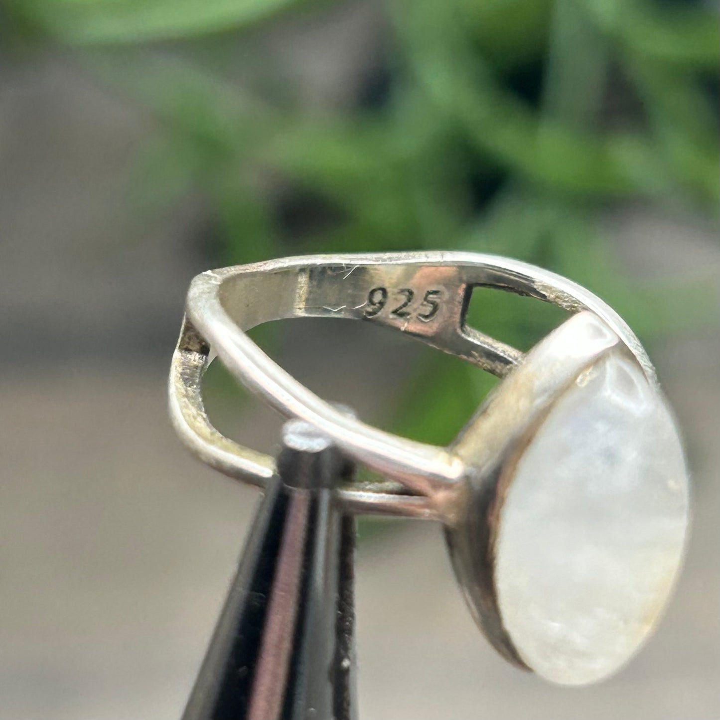 moonstone ring (sz 4)