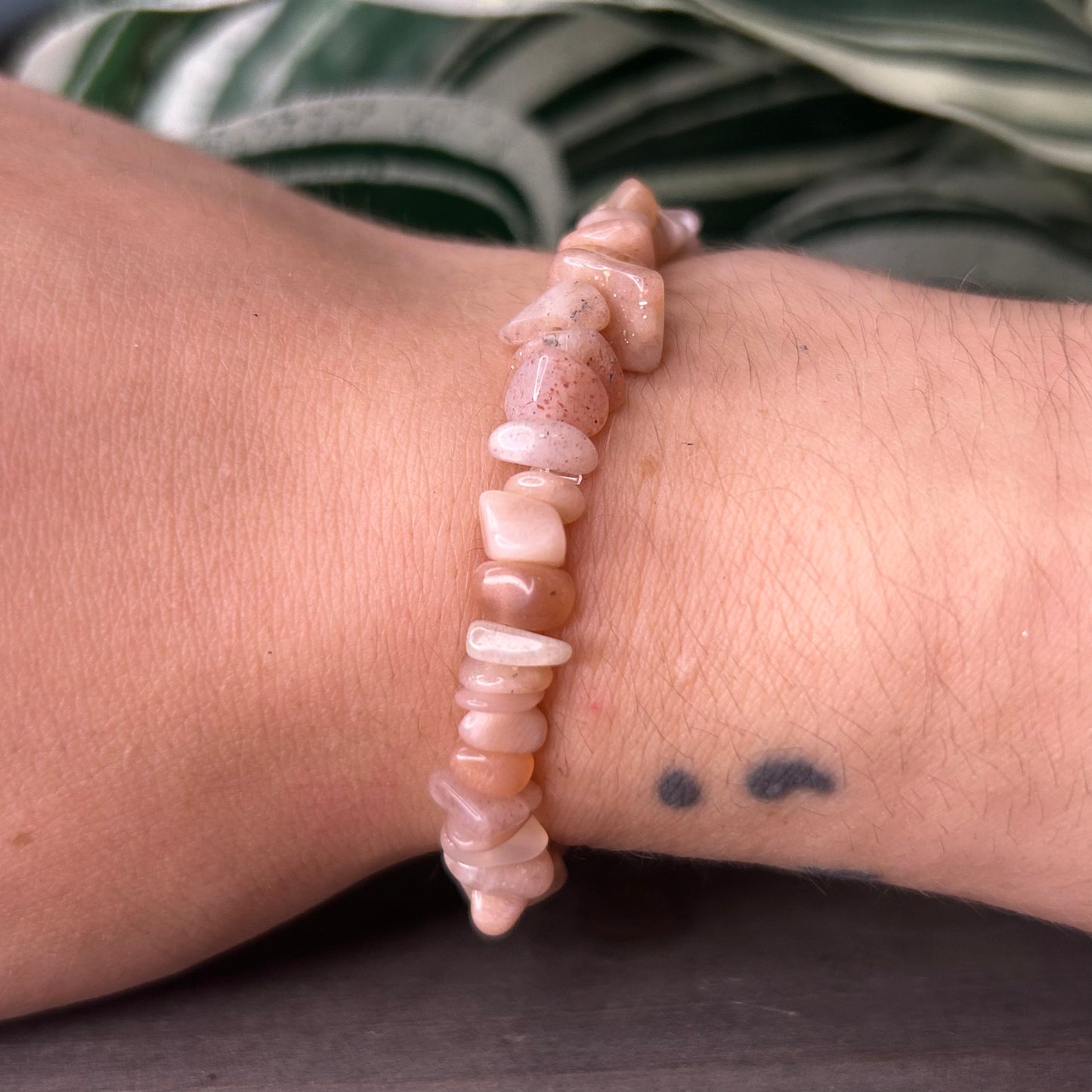 peach sunstone chip bracelet