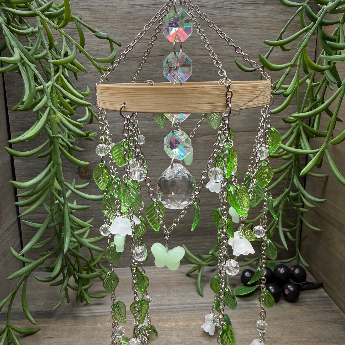 leafy butterfly suncatcher