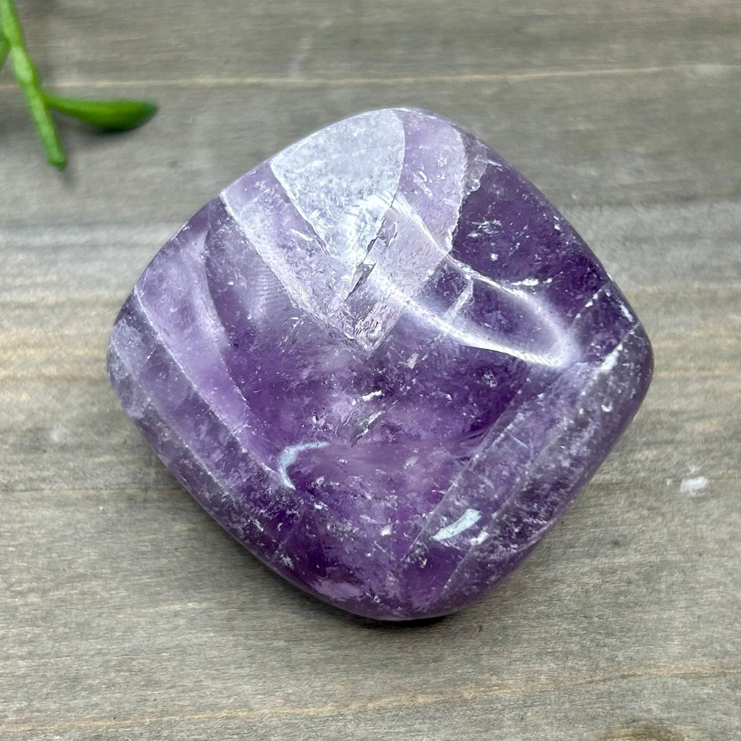 amethyst palm stone