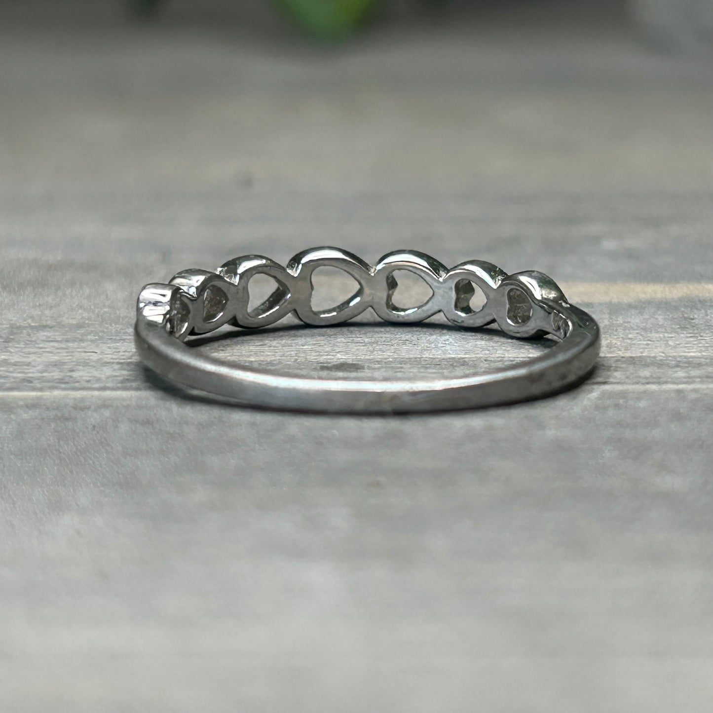 heart chain ring (sz 6)