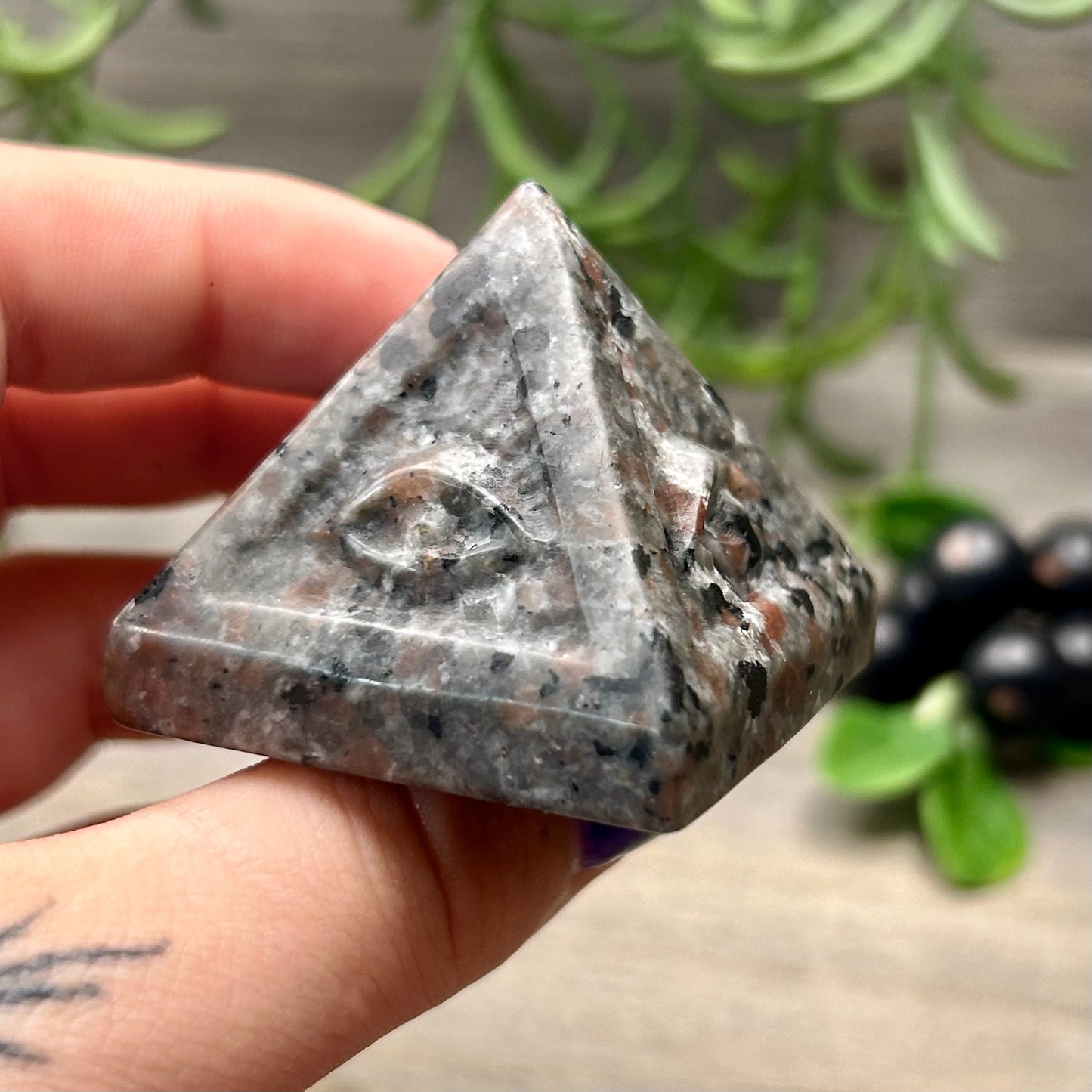 crystal illuminati pyramid