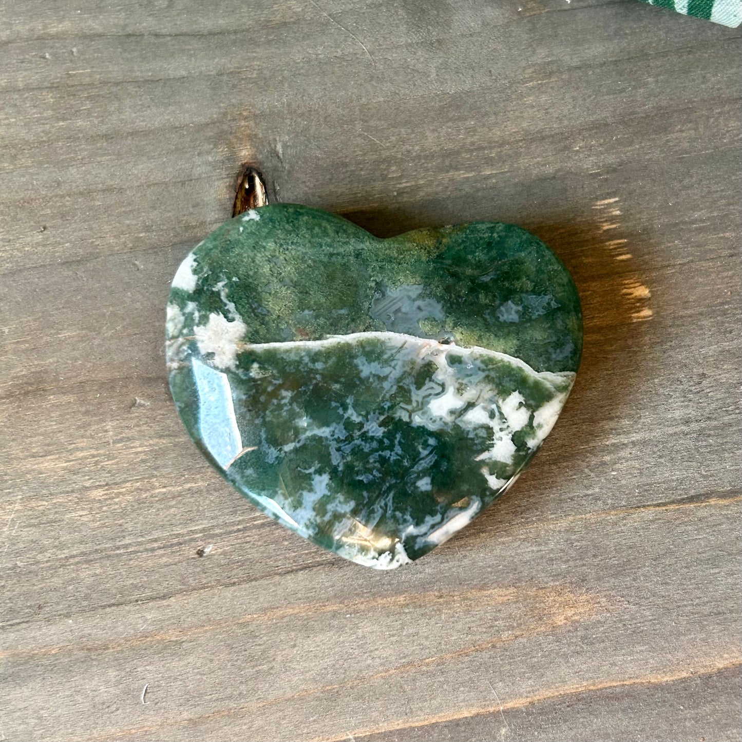 small moss agate heart