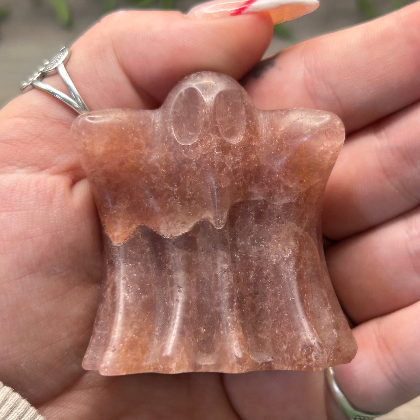 strawberry quartz ghost