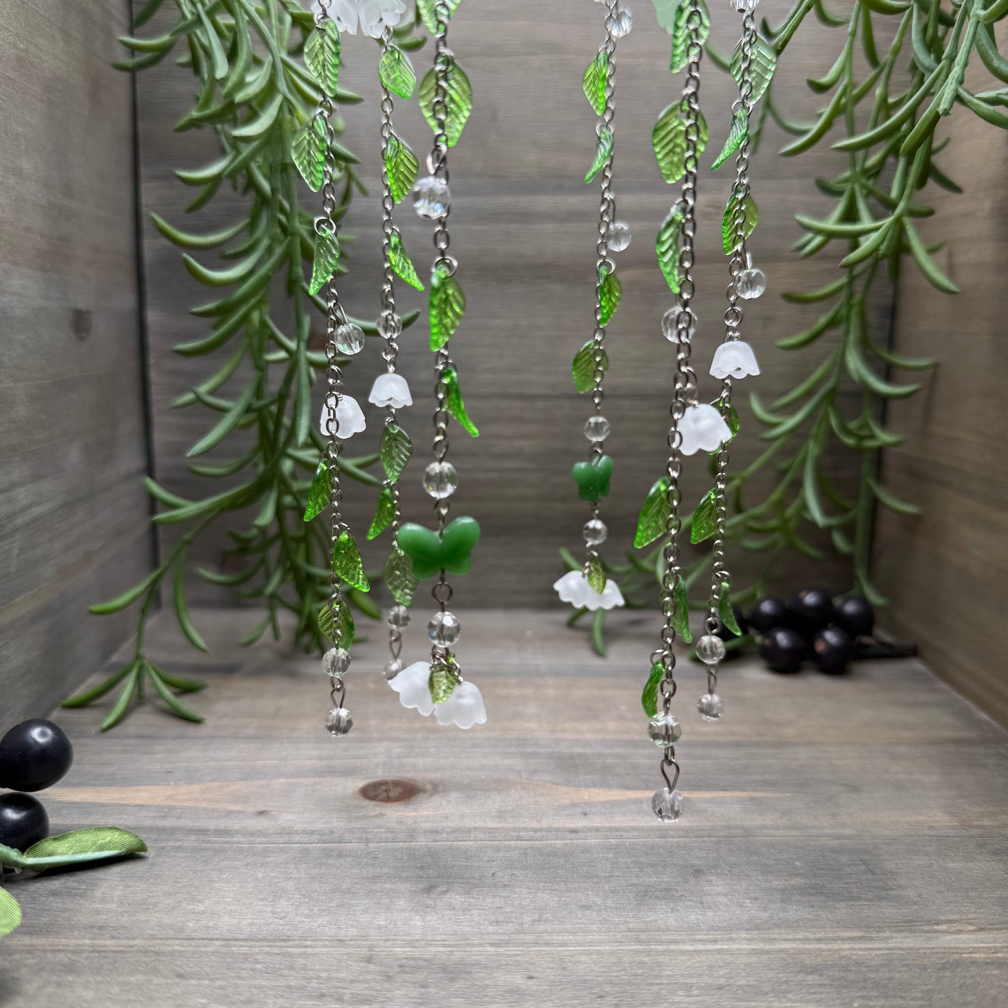 leafy butterfly suncatcher