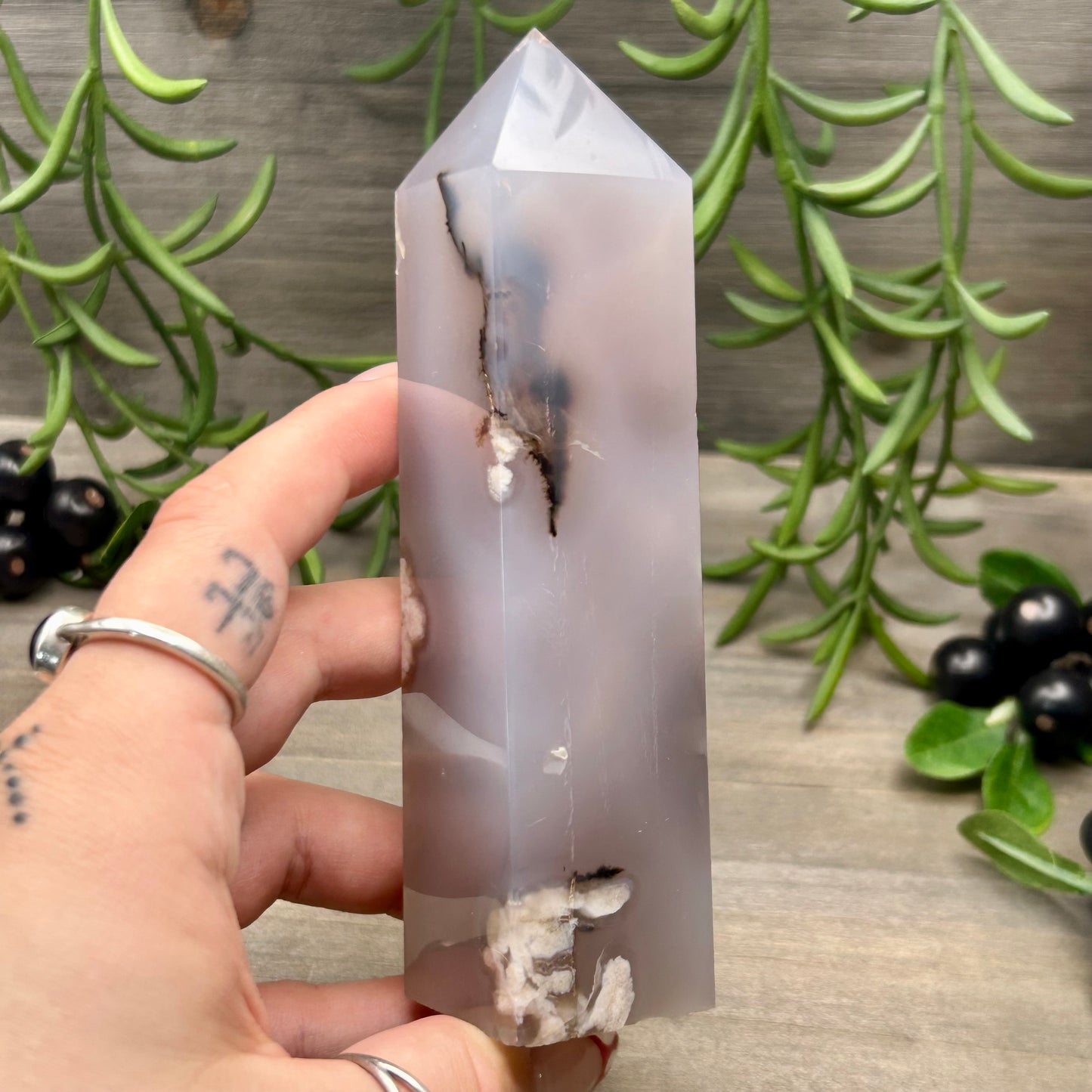 black flower agate tower