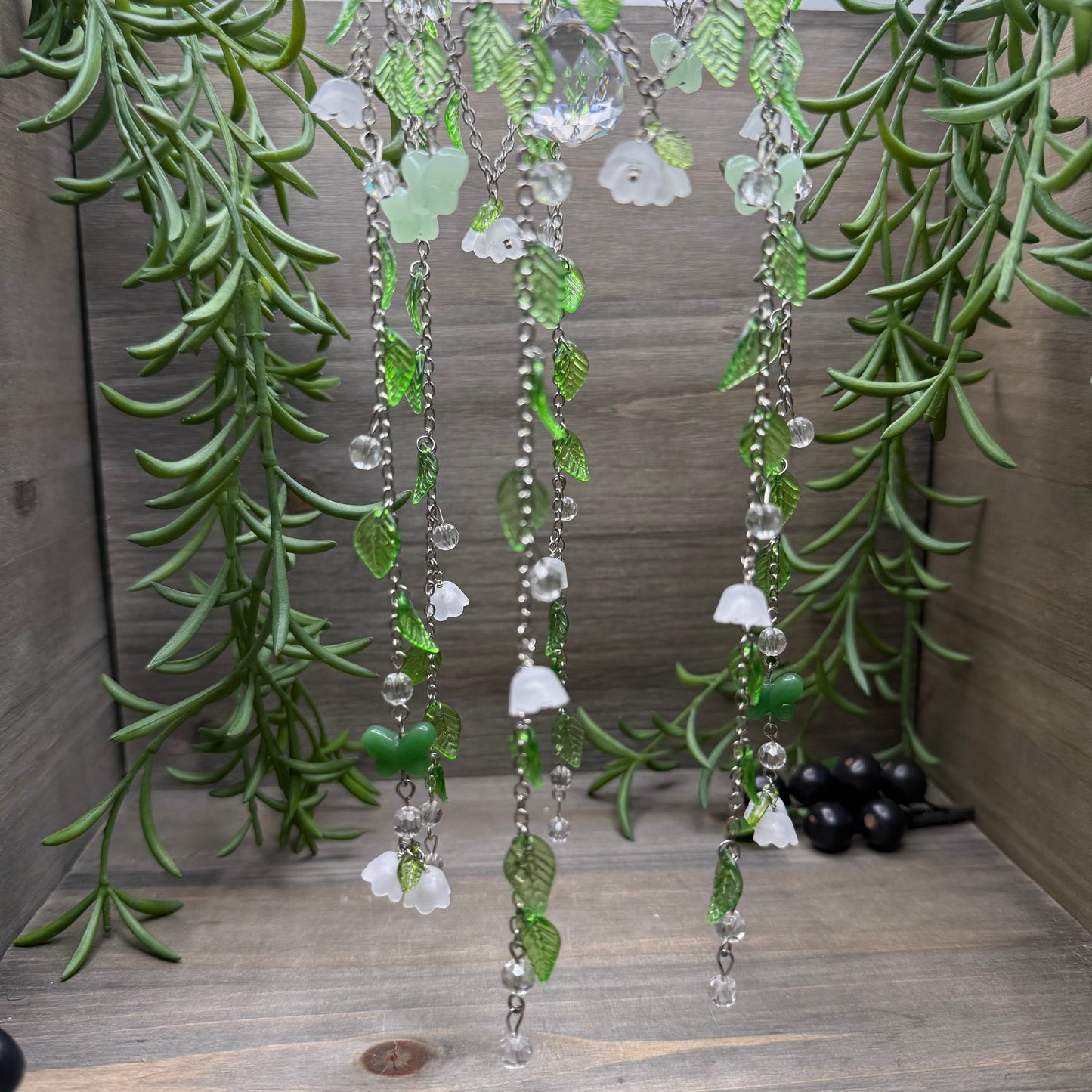 leafy butterfly suncatcher