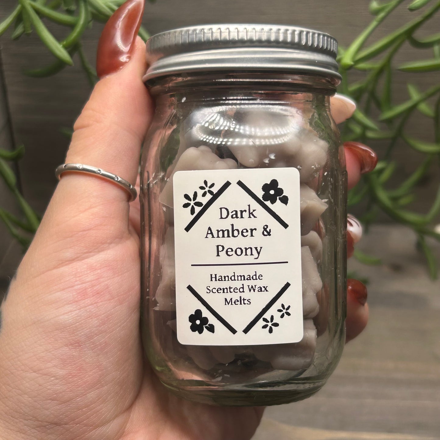dark amber & peony wax melts