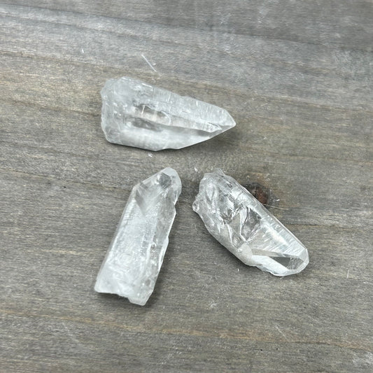 mini clear quartz point