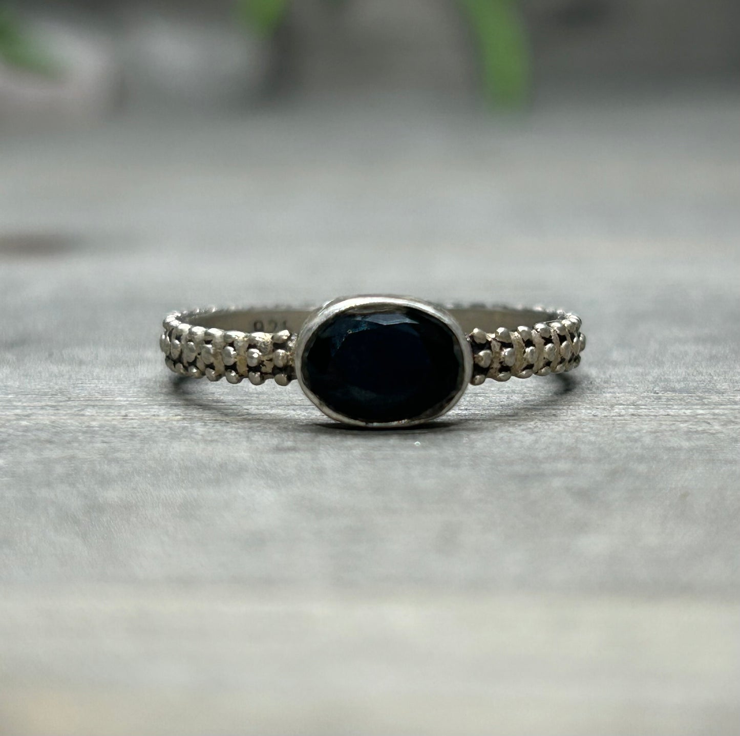 obsidian ring (sz 8)