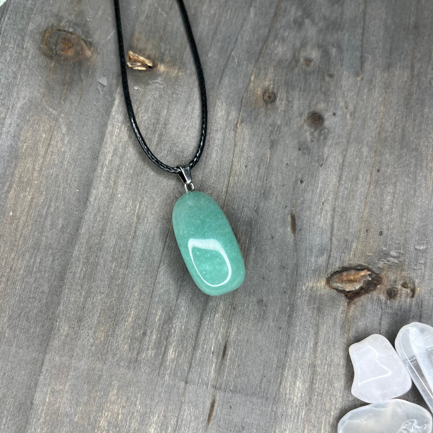 tumble pendant necklace