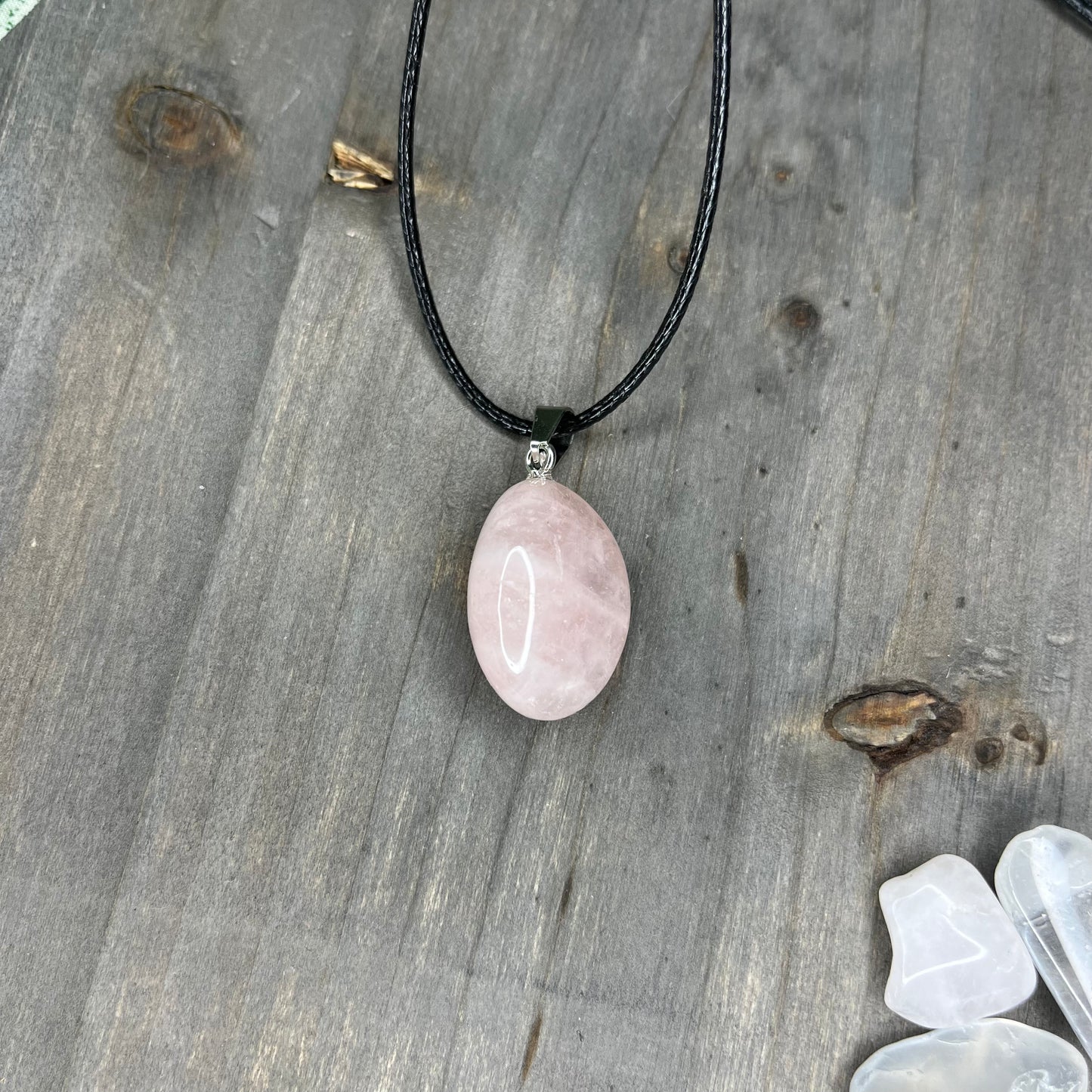 tumble pendant necklace