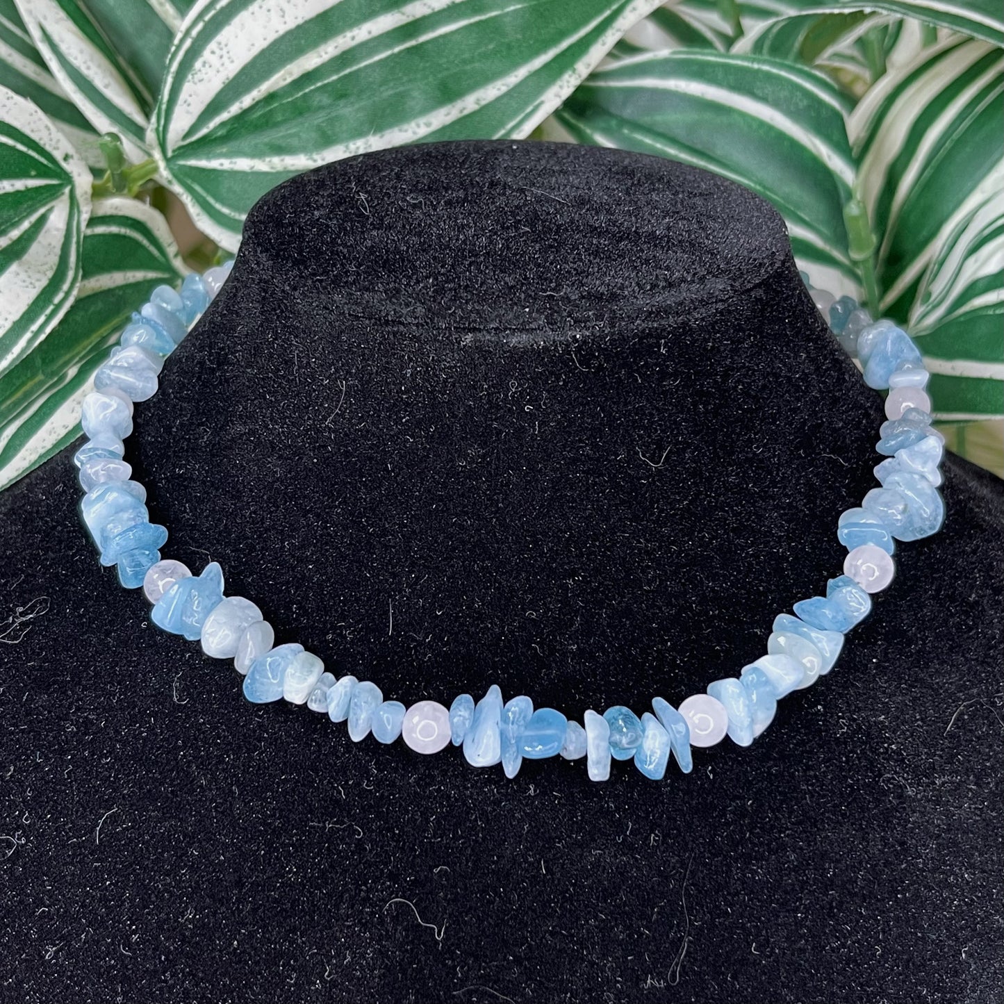 crystal chip choker